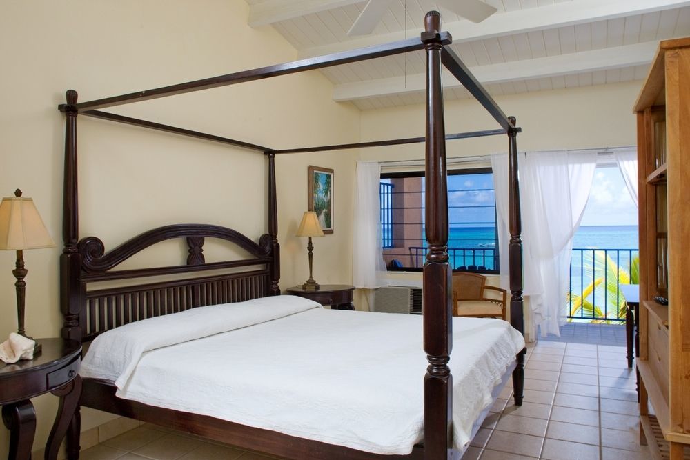 Osprey Beach Hotel Cockburn Town Buitenkant foto